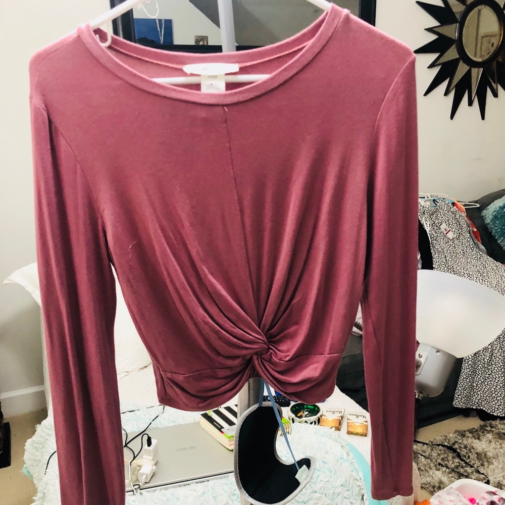 Rose colored long sleeve blouse crop top